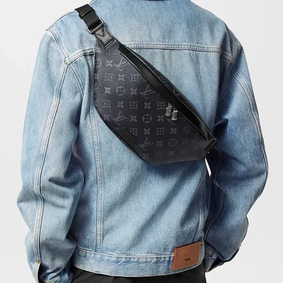 Louis Vuitton Discovery Bumbag PM - Picture 10 of 10